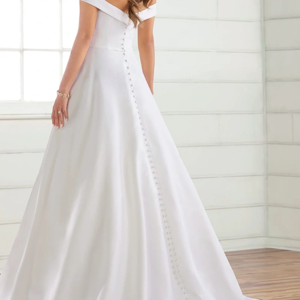 NWT Essence of Australia Wedding Dress - Picture 4 of 7